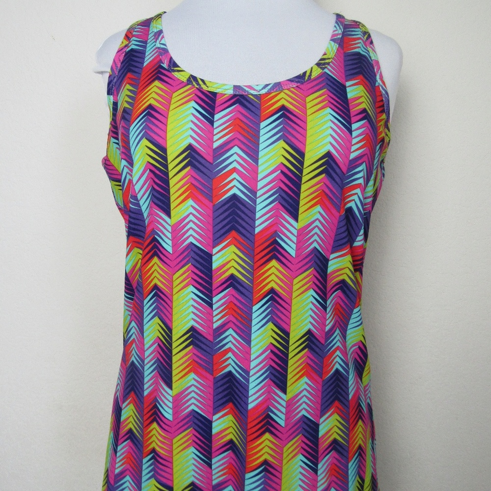 FABLETICS Athletic tank top, size medium.   D